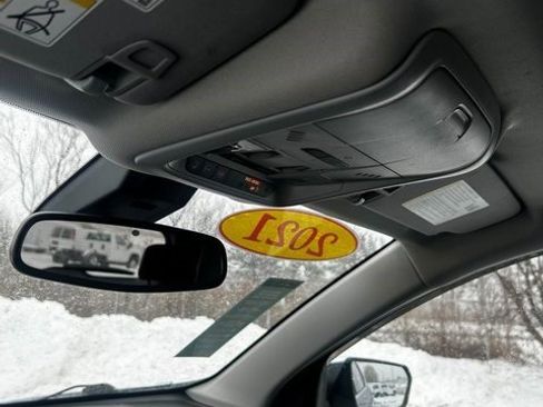 Certified 2021 Chevrolet Equinox Premier image 23