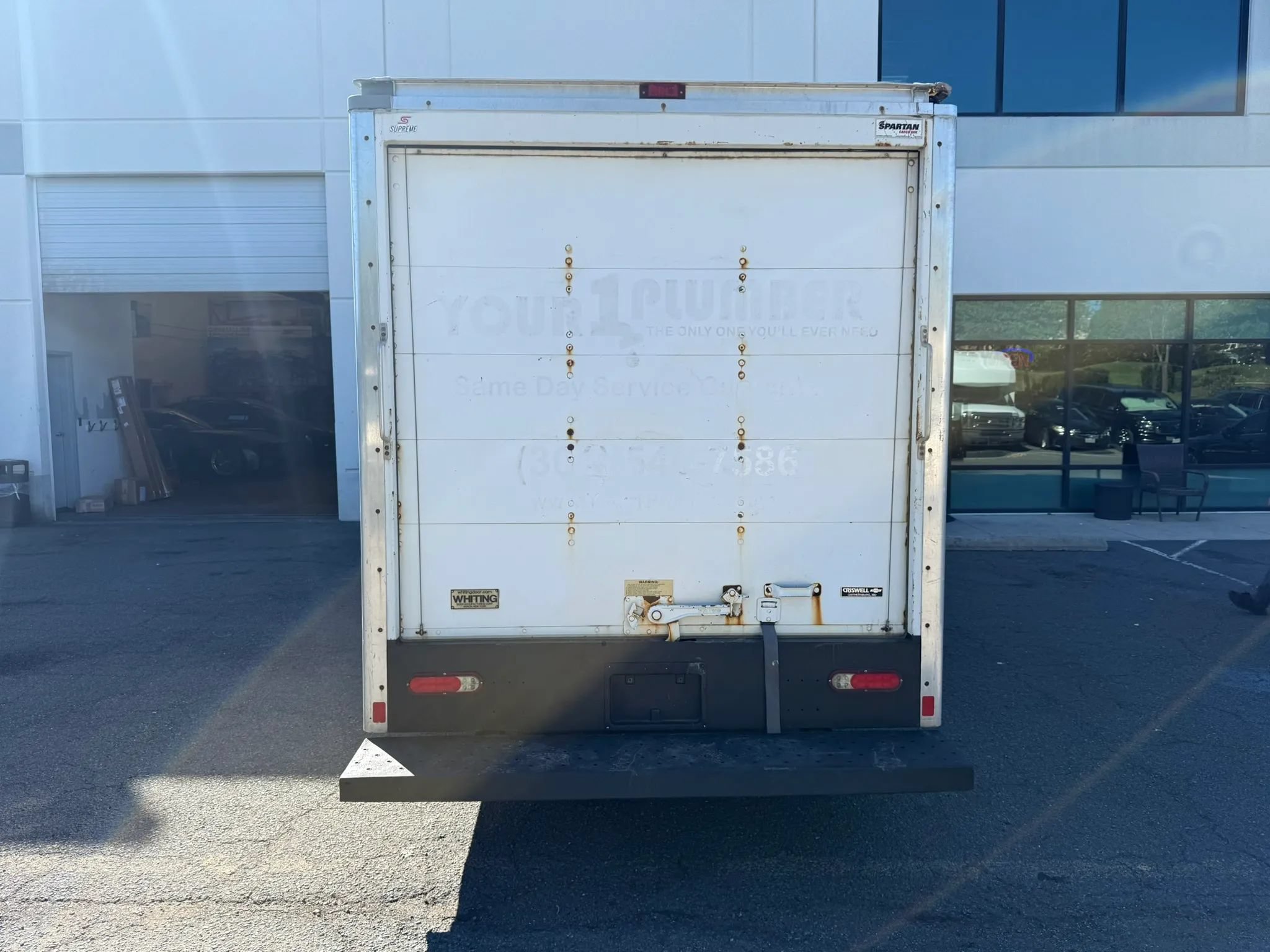 Used 2017 Chevrolet Express 3500 RWD image 12