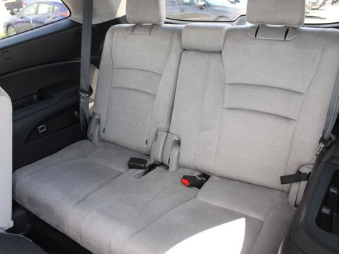 Used 2019 Honda Pilot EX image 17