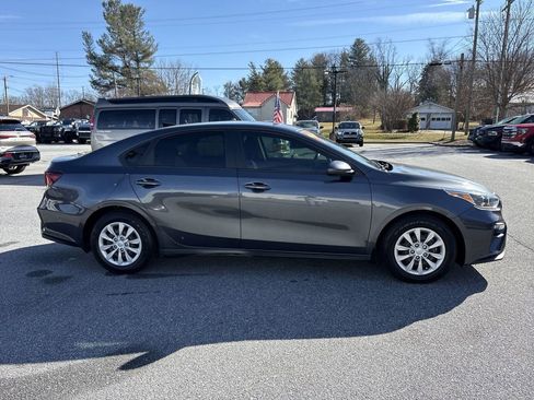 Used 2021 Kia Forte Sedan image 11