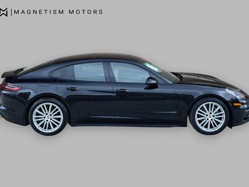 Used 2018 Porsche Panamera 4 image 2