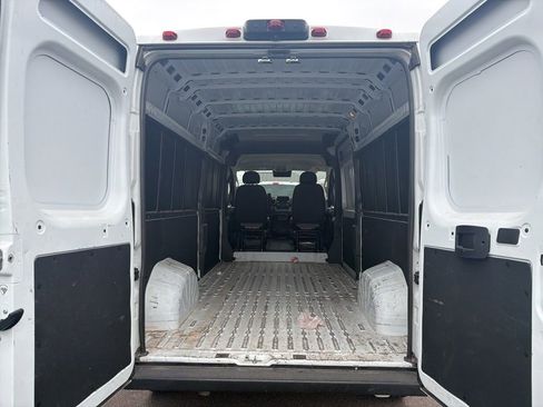 Used 2023 RAM ProMaster 2500 FWD image 13