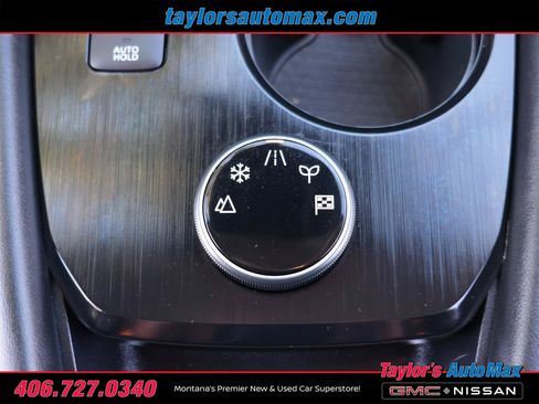 Used 2024 Nissan Rogue Platinum w/ Platinum Premium Package AWD/4WD image 28