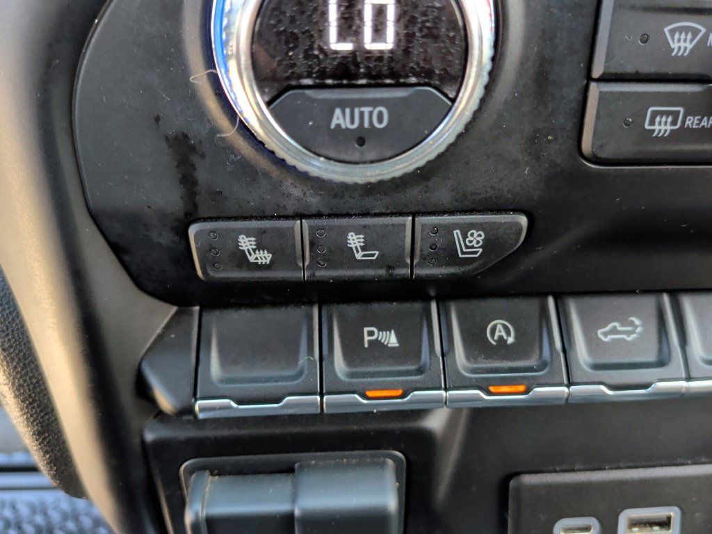 Used 2021 GMC Sierra 1500 AT4 w/ AT4 Premium Package AWD/4WD image 27