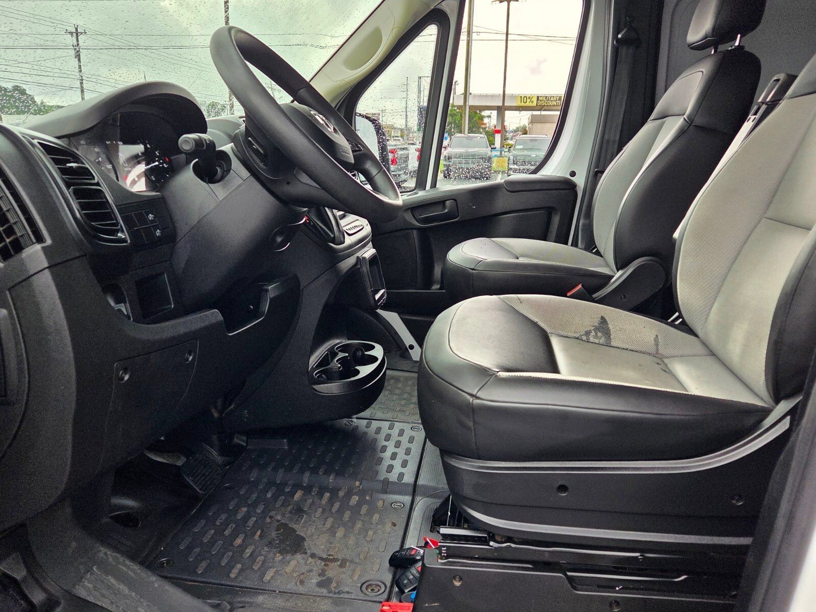 Used 2023 RAM ProMaster 2500 FWD image 5