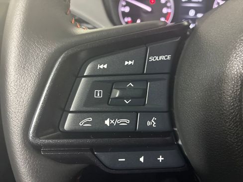 Certified 2025 Subaru Crosstrek 2.5i Limited w/ Crosstrek Mirror Package image 23