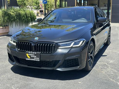 Used 2022 BMW 540i w/ M Sport Package RWD image 3