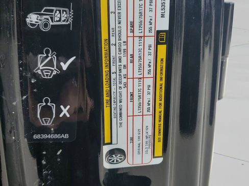 Used 2021 Jeep Gladiator Willys image 29