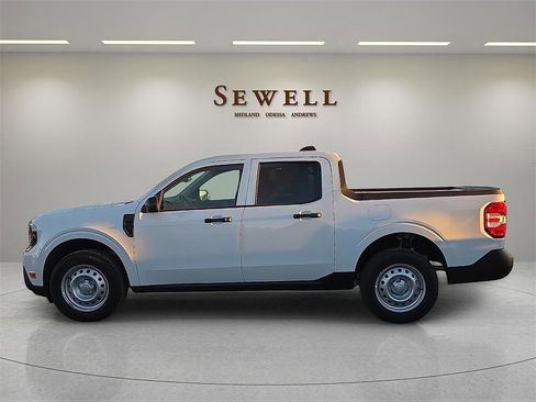 New 2025 Ford Maverick XL image 2