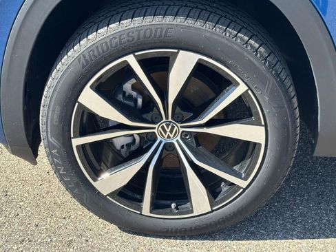 New 2025 Volkswagen Atlas SEL Premium R-Line AWD/4WD image 8