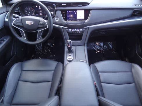 Used 2025 Cadillac XT5 Premium Luxury w/ Technology Package FWD image 12