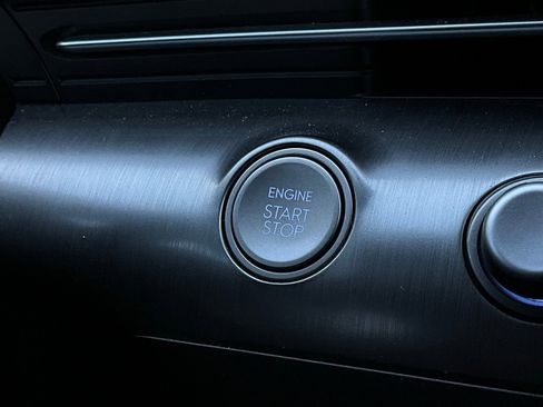 Used 2025 Hyundai Kona SEL image 29