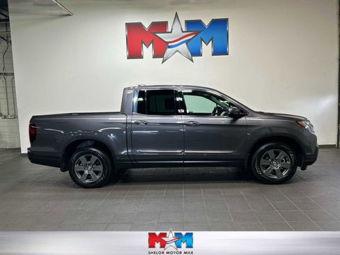 Used 2020 Honda Ridgeline RTL-E image 1