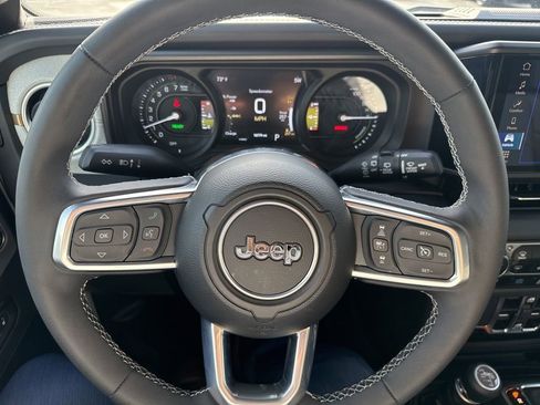 Certified 2025 Jeep Wrangler Unlimited Sahara w/ Safety Group image 20