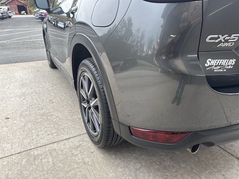 Used 2018 MAZDA CX-5 Touring w/ Preferred Equipment Package AWD/4WD image 17