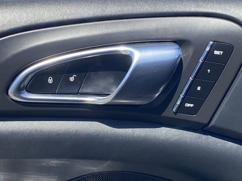Used 2012 Porsche Cayenne Turbo AWD/4WD image 20