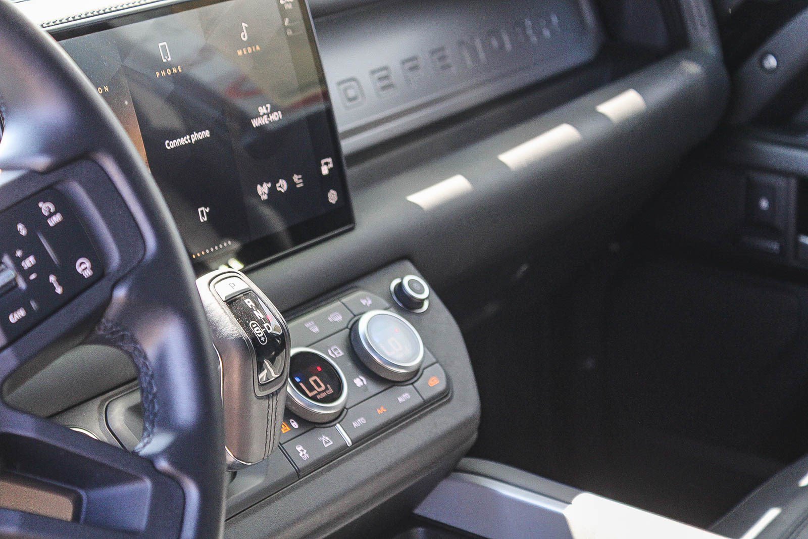 Used 2025 Land Rover Defender 130 X AWD/4WD image 22