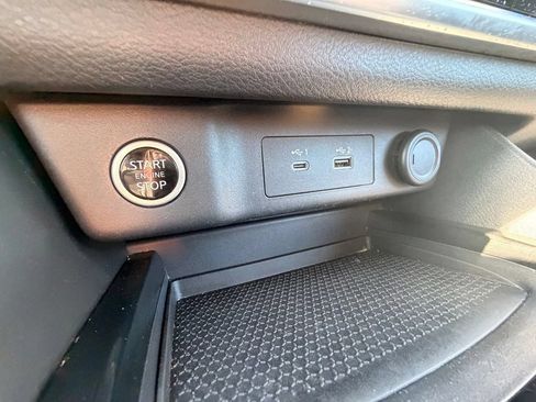Used 2021 Nissan Rogue SV FWD image 25