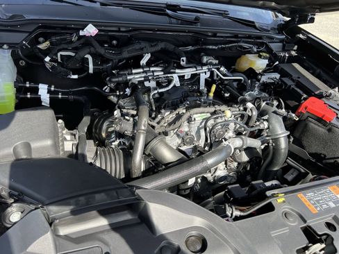 New 2025 Ford Ranger Lariat w/ FX4 Off-Road Package image 27