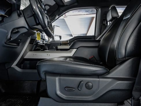 Used 2022 Ford F350 Lariat image 30