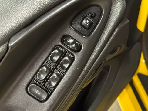 Used 2004 Ford Mustang GT image 23