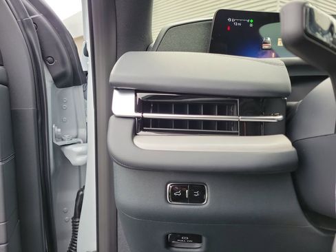 New 2025 Lincoln Navigator L Reserve w/ Jet Appearance Package image 22