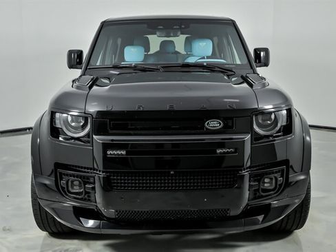 Used 2023 Land Rover Defender 90 V8 AWD/4WD image 4