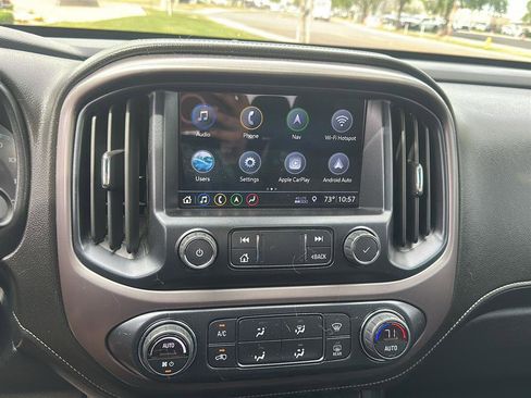 Used 2022 GMC Canyon Denali image 5