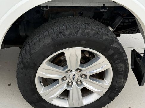 Used 2020 Ford F150 Platinum w/ Technology Package AWD/4WD image 12