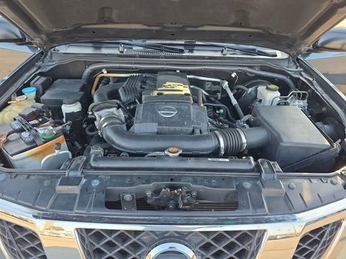 Used 2013 Nissan Frontier SV image 15