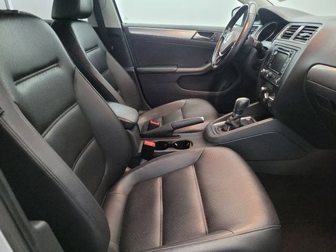 Used 2015 Volkswagen Jetta SE image 21