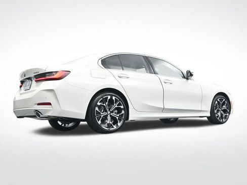 New 2026 BMW 330i xDrive Sedan w/ Premium Package AWD/4WD image 35