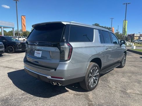 New 2026 Chevrolet Suburban High Country w/ Sun And Tow Package image 3