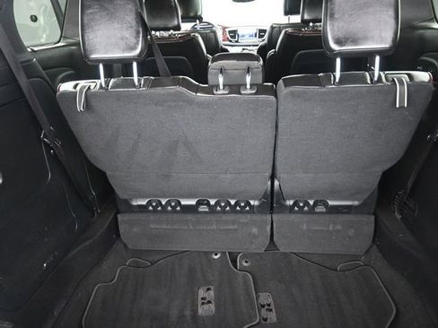 Used 2019 Chrysler Pacifica Limited w/ Advanced Safetytec Group image 24