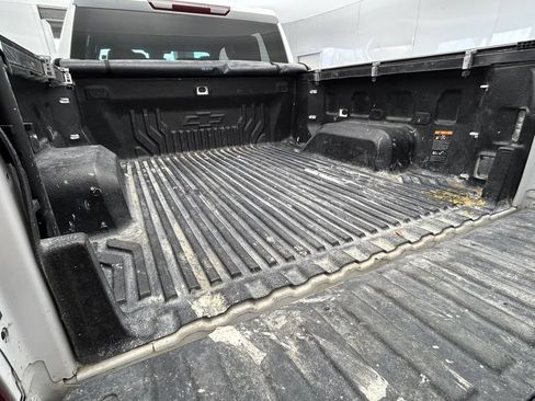 Used 2024 Chevrolet Silverado 1500 Custom RWD image 23