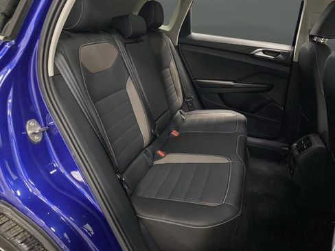 Used 2024 Volkswagen Taos SEL image 30