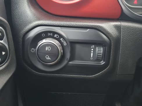 Used 2023 Jeep Gladiator Rubicon w/ Trailer Tow Package image 29