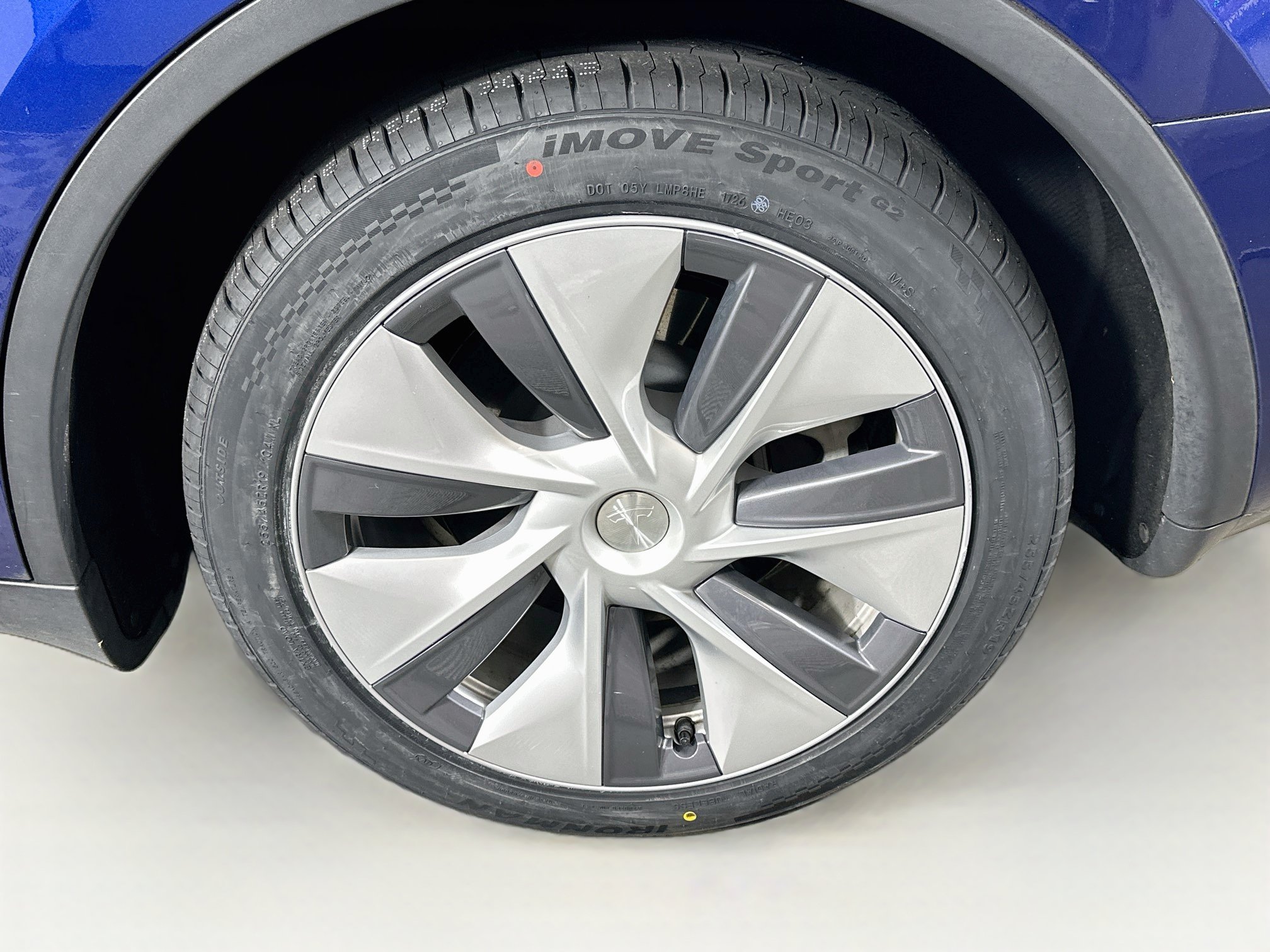 Used 2023 Tesla Model Y Long Range AWD/4WD image 11