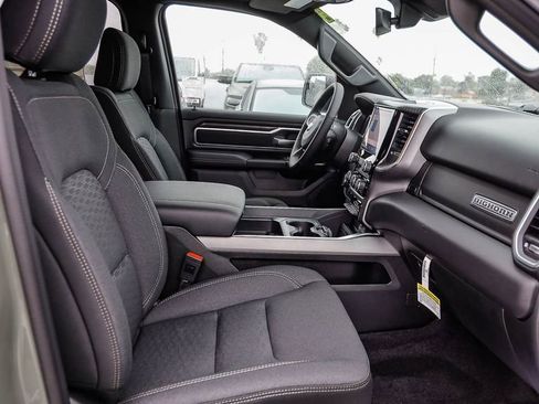 New 2026 RAM 1500 4x4 Crew Cab image 20