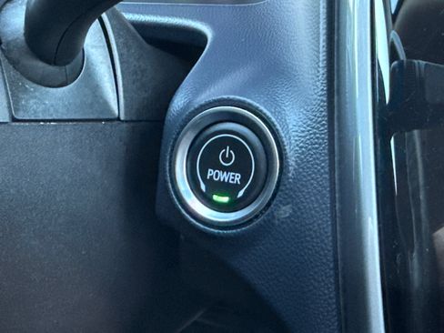 Used 2022 Chevrolet Bolt EUV Premier w/ Sun & Sound Package image 32