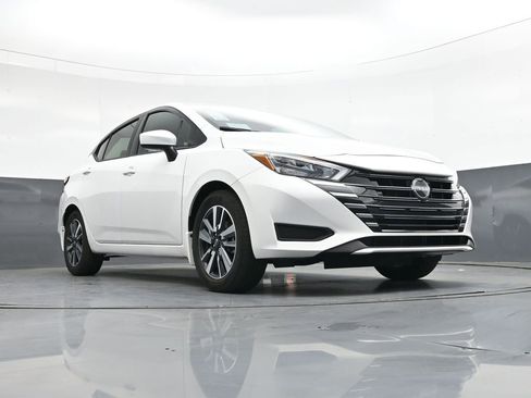 Certified 2025 Nissan Versa SV w/ Trunk Package FWD image 44