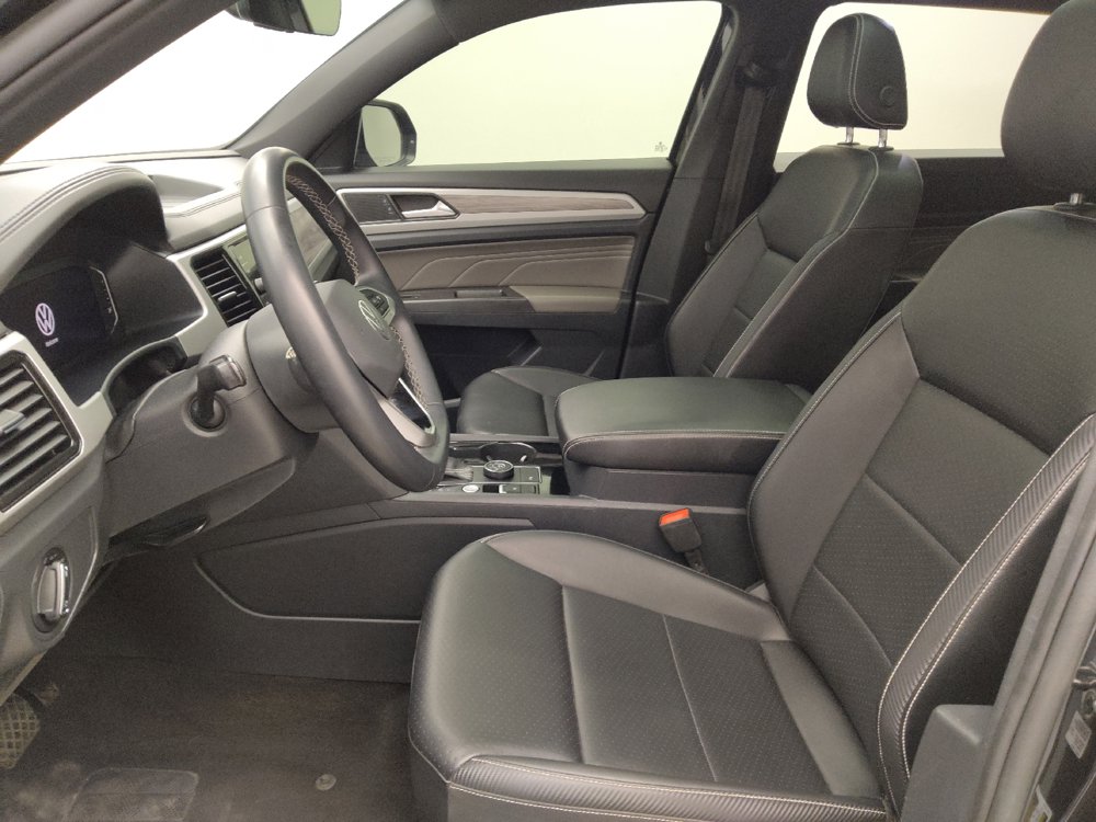 Used 2022 Volkswagen Atlas Cross Sport SE AWD/4WD image 17