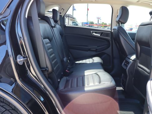 Used 2023 Ford Edge SEL w/ Convenience Package image 12