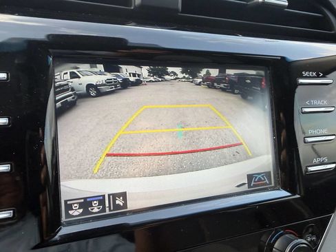 Used 2018 Toyota Camry XLE FWD image 24