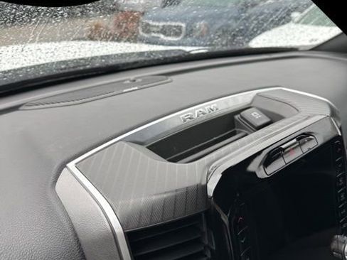 Used 2025 RAM 3500 Big Horn image 28