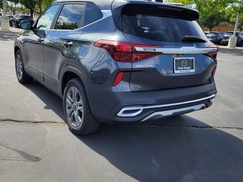 Used 2022 Kia Seltos S AWD/4WD image 4