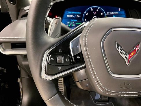 Used 2025 Chevrolet Corvette Stingray Preferred Cpe RWD image 9