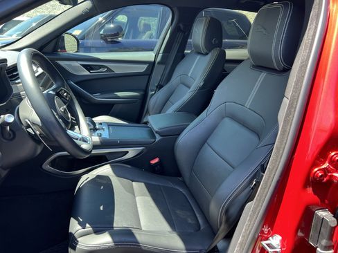 Certified 2026 Jaguar F-PACE R-Dynamic S AWD/4WD image 15