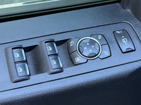Used 2019 Ford F250 Platinum w/ Platinum Ultimate Package AWD/4WD image 13