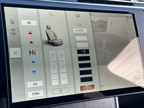 New 2026 Land Rover Range Rover SE image 22